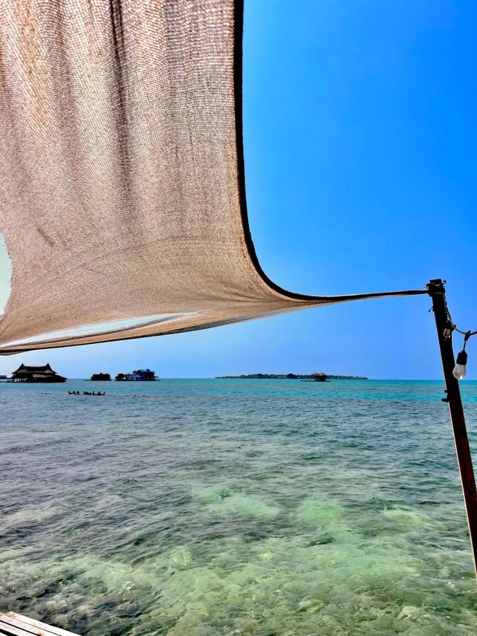 El Arca Hotel Tintipan Island ภายนอก รูปภาพ