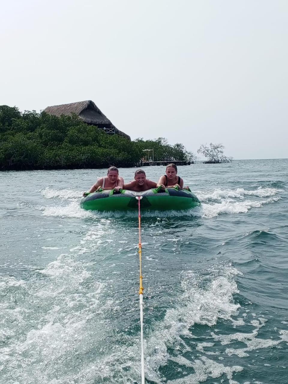 El Arca Hotel Tintipan Island ภายนอก รูปภาพ