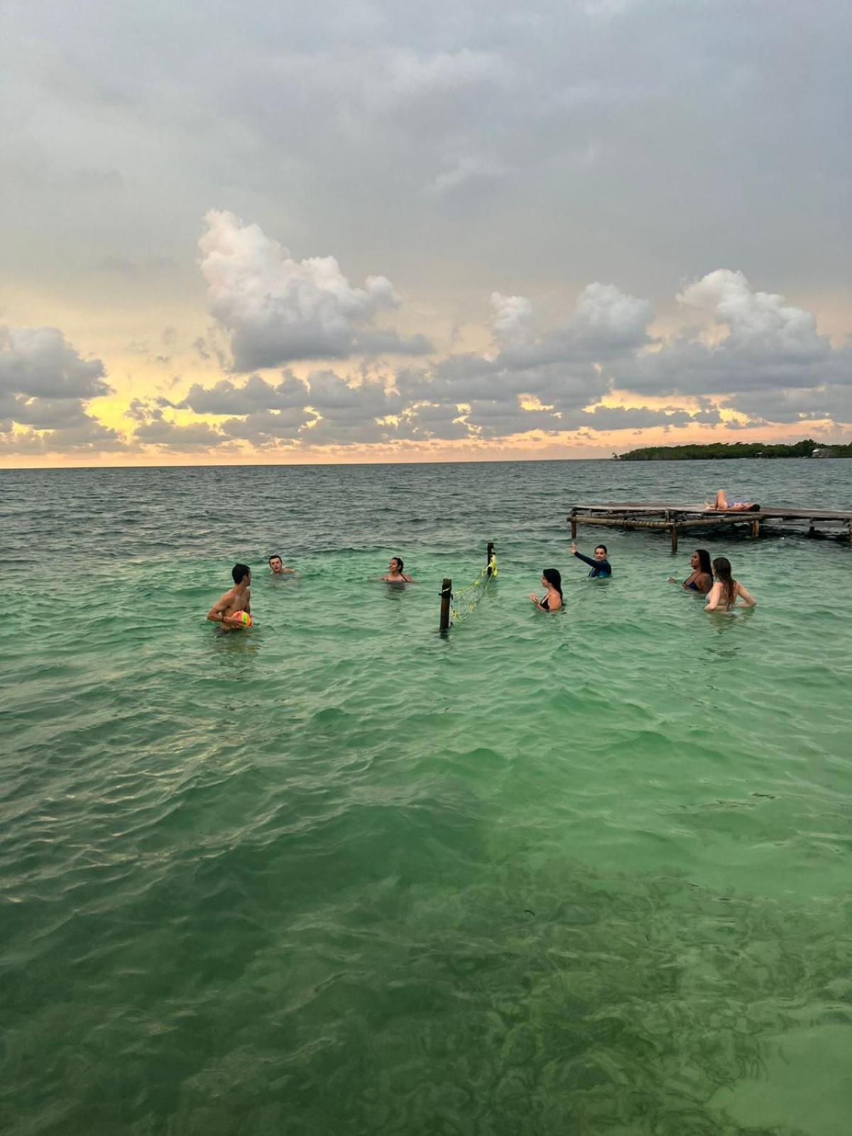 El Arca Hotel Tintipan Island ภายนอก รูปภาพ